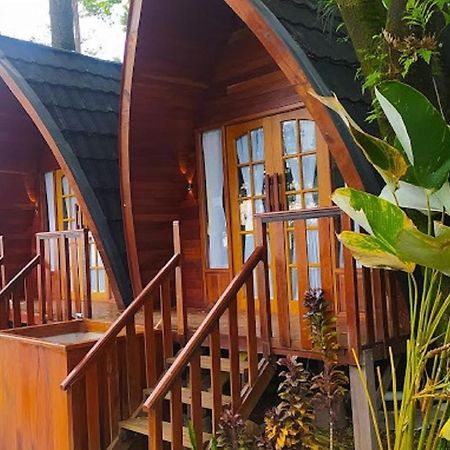 Welirang Forest Pacet Villa Mojokerto Exterior photo